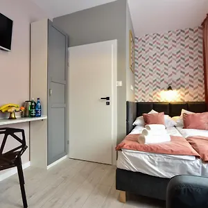 Candy , Varsovie Pologne